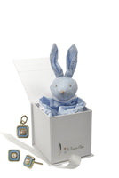 cadeau naissance coffret bijou bébé ou maman boucles d'oreilles pendentif perle carre bleu doudou lapin