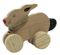 lapin en bois à roulettes